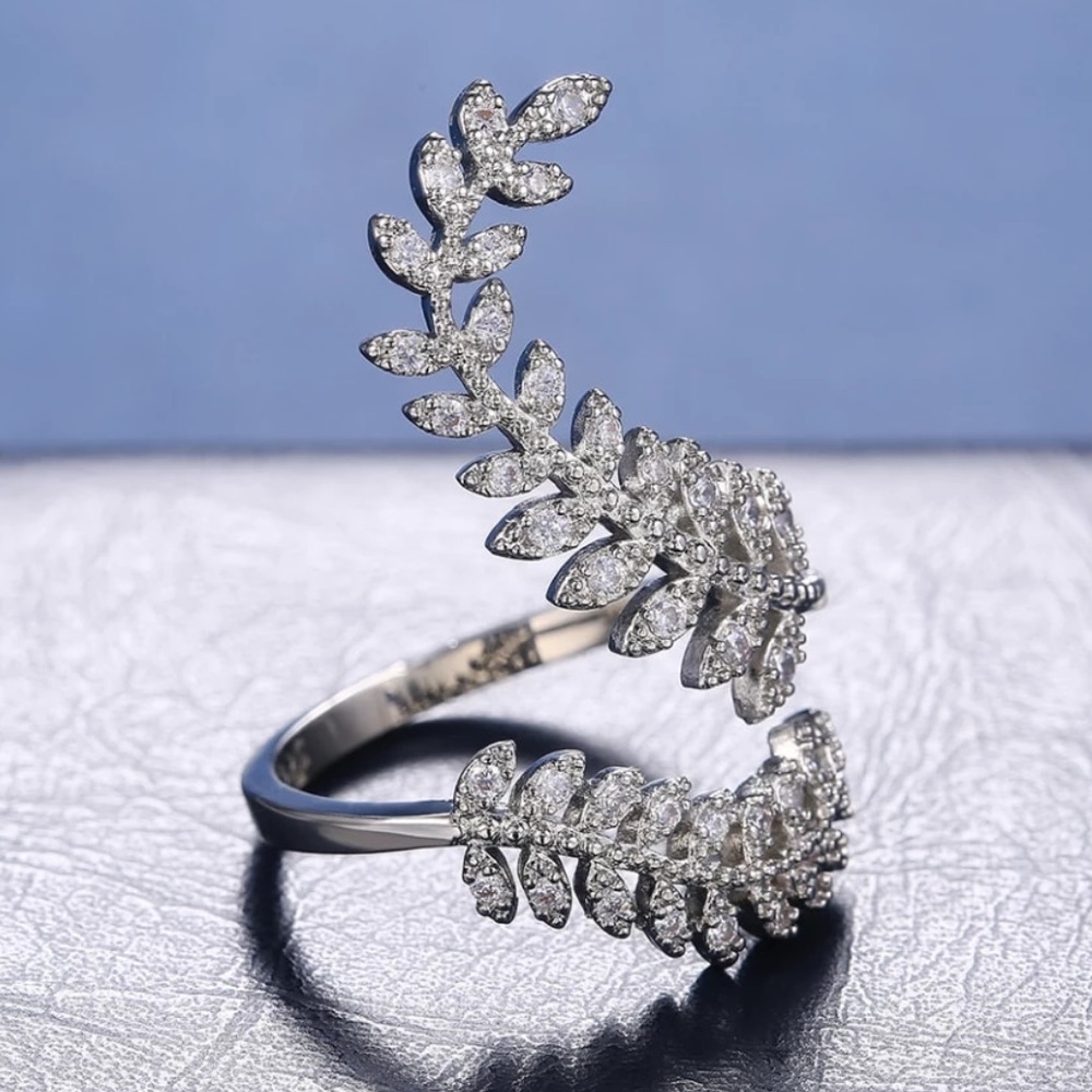 925 SILVER DIAMOND GRACEFUL LEAVES ADJUSTABLE RING, CUTE RING, SHINY RING. - Picture 2 of 5